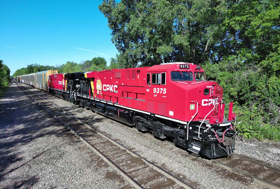 The first repainted CPKC units lead train M251.