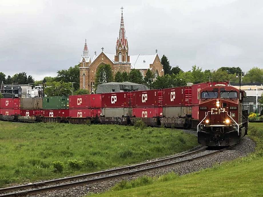 A CPKC container train in Lake Megantic.