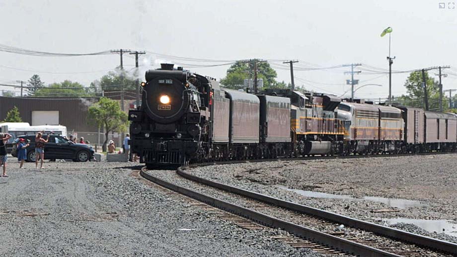 CPKC 2816 at Winnipeg.