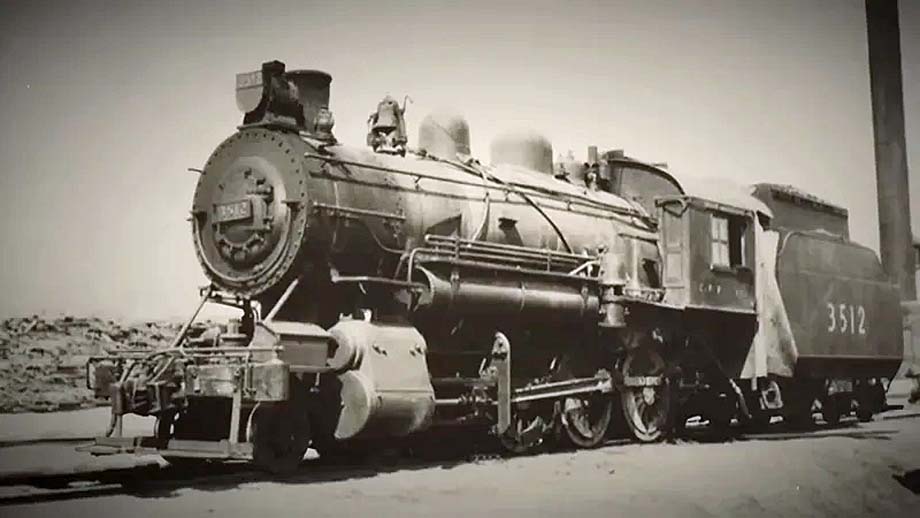 CPR 2-8-0 Consolidation class M4g number 3512.