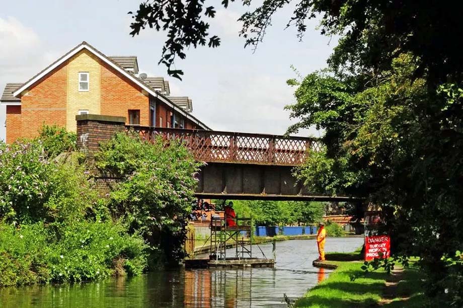 A historic bridge over the Grand Union Canal.