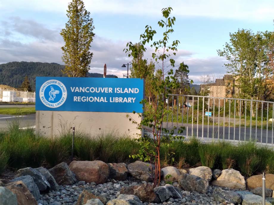 The library sign on Wadams Way.