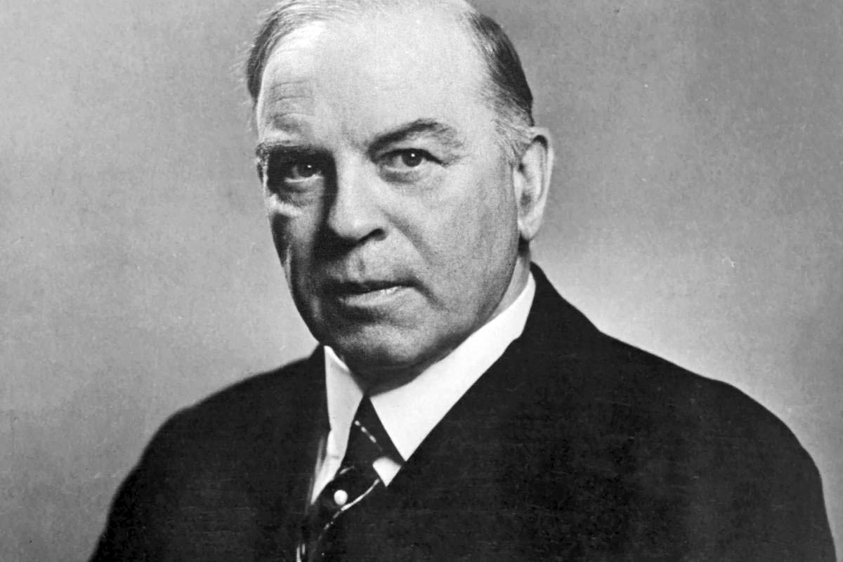 William Lyon Mackenzie King.