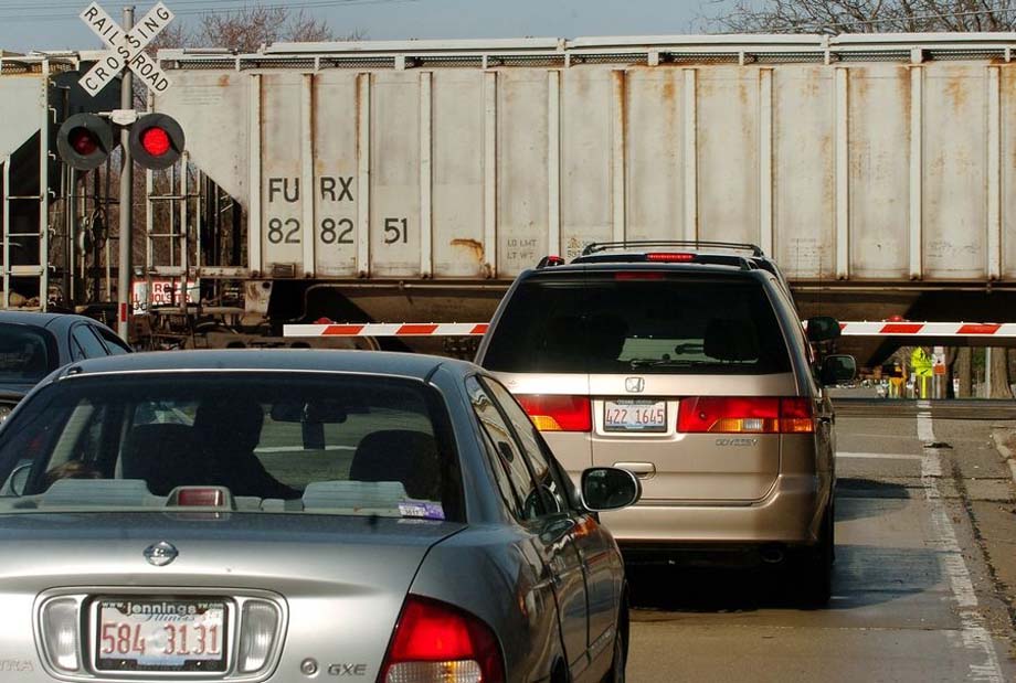 A grade crossing in Des Plaines, Illinois.