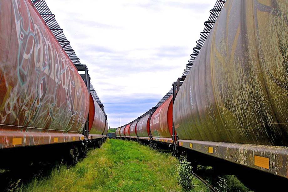 Decaying Trudeau hoppers.