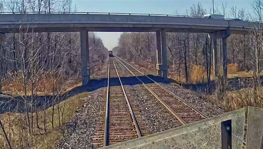 Head-end of train CN 372.