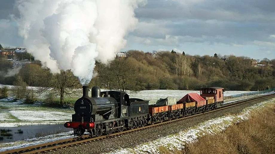 A Class locomotive number 52322.