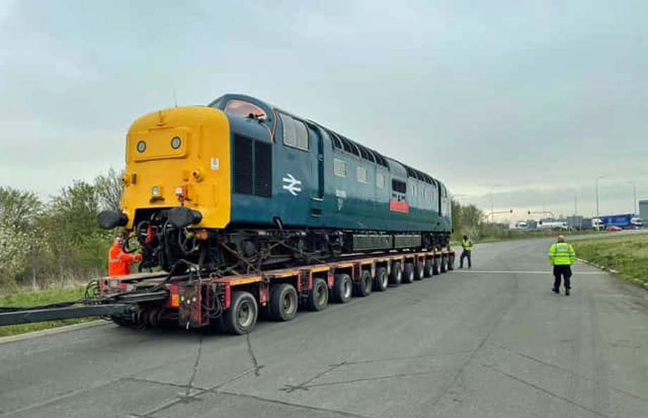 Class 55 Deltic "Royal Highland Fusilier".