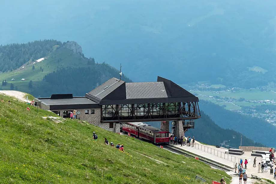 Schafbergbahn Station.